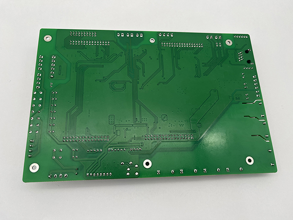 SMT貼片加工焊接電路板的接線過程包括哪些階段？